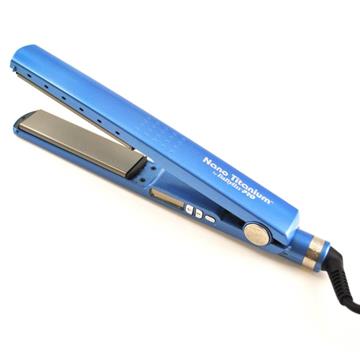 Prancha Pro Nano Titanium 1 1/4 Tradicional Media 110/220v bivolt Importada