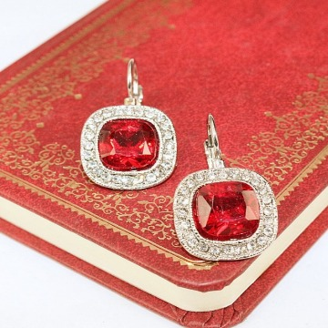 Brinco de Cristal - Vermelho