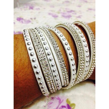 Pulseira com Strass Branca