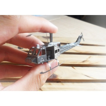 HELICÓPTERO PUZZLE 3D